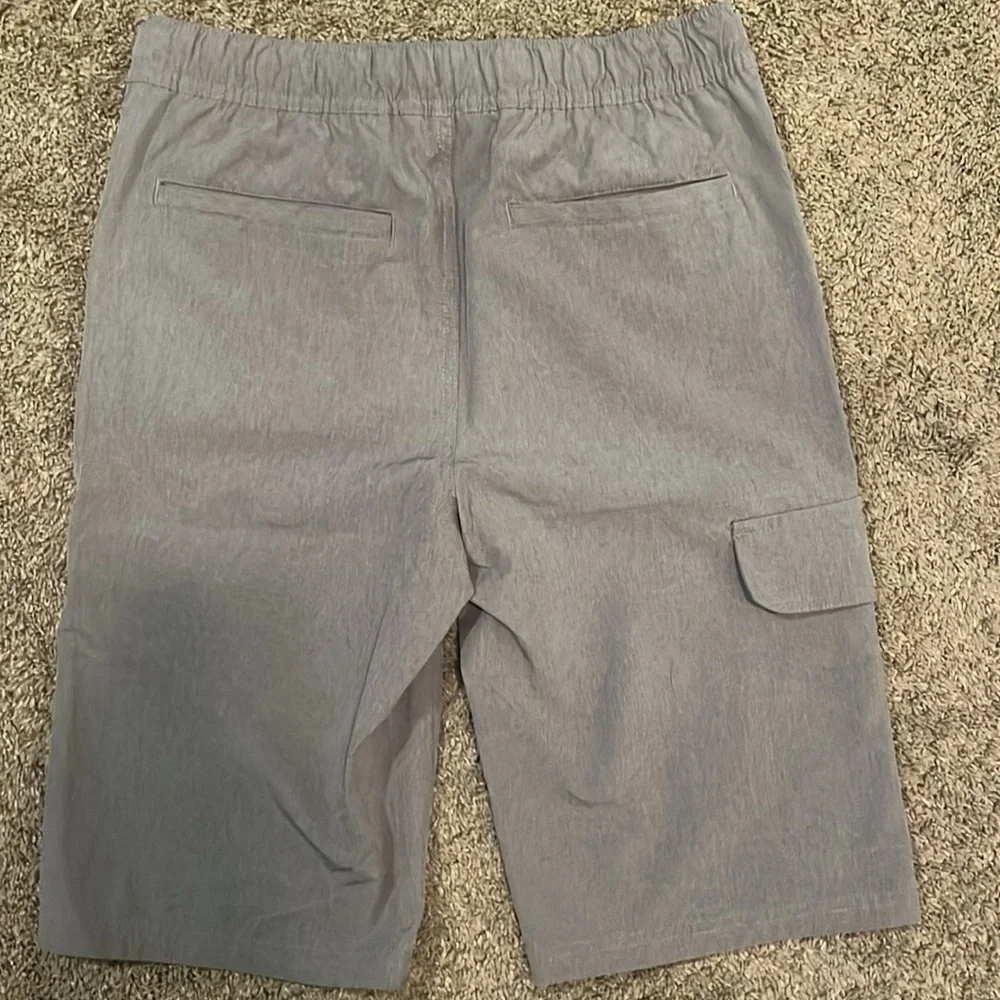 Shorts - Picture 3 of 3